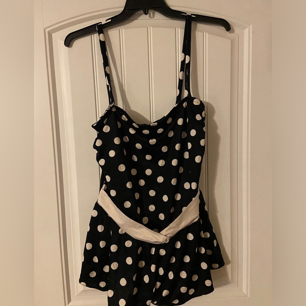 Women’s unbranded Retro Style Black w/White Polka Dots One Piece Bathing Suit XL